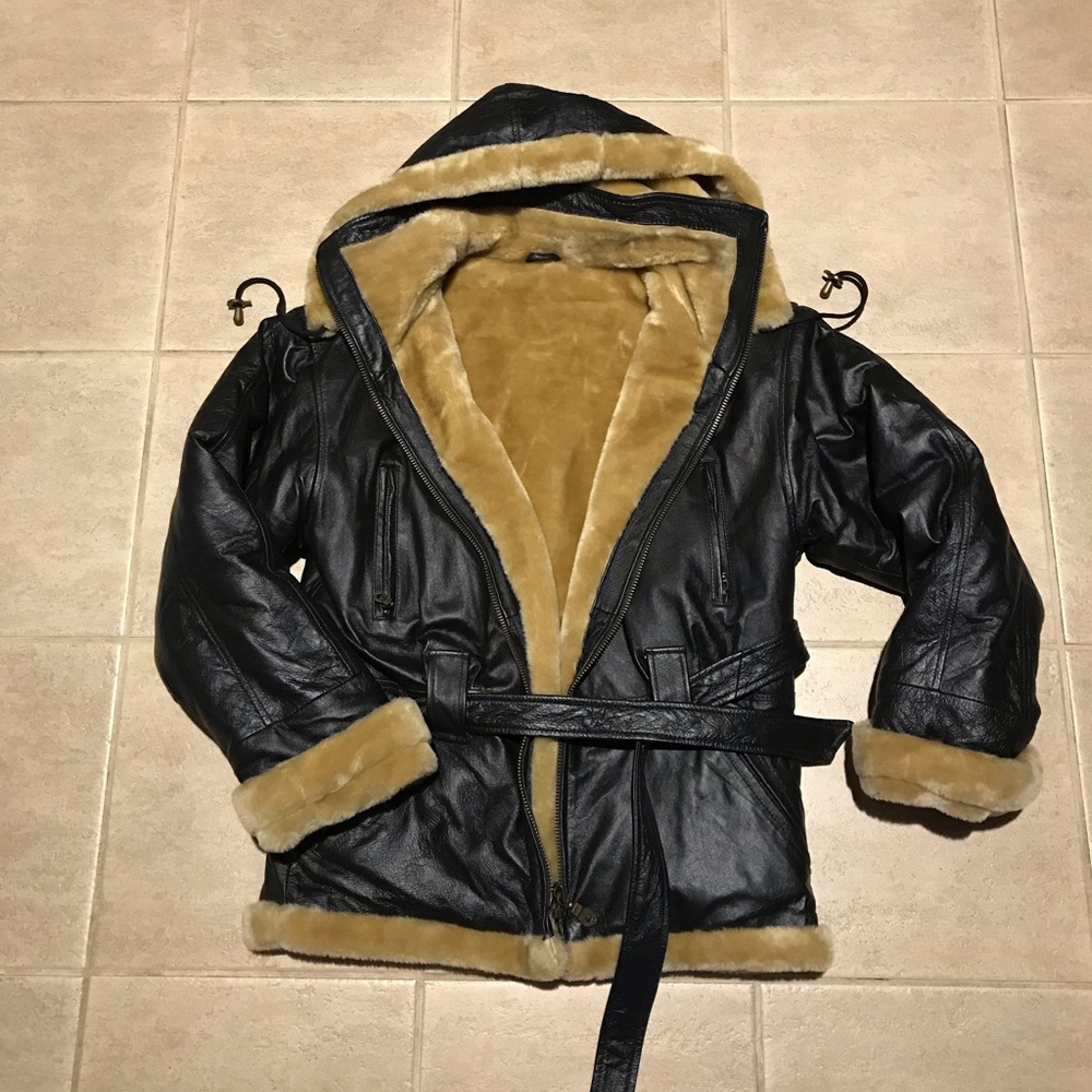 ❄️Wilda Genuine Leather fully lined, zipper & belt